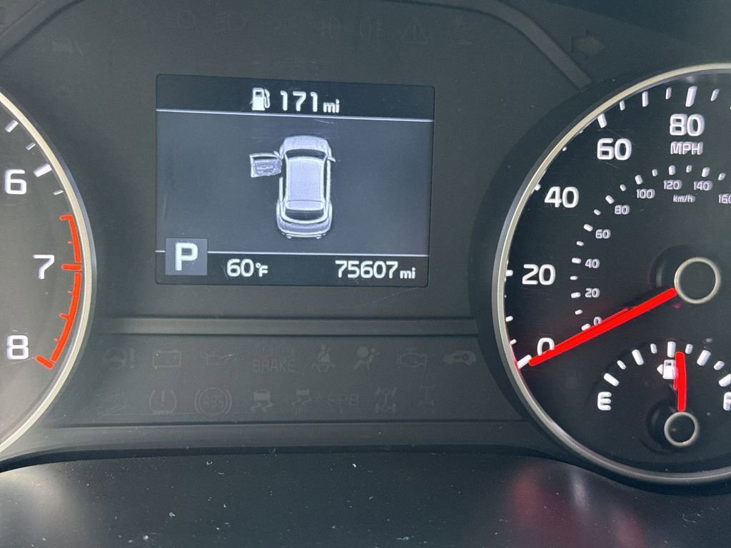 Used 2021 Kia Sportage LX image 12
