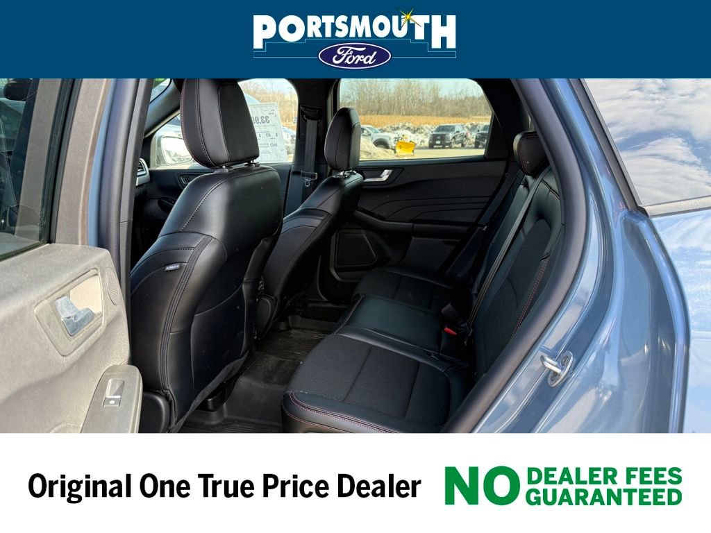 Used 2025 Ford Escape ST-Line Select w/ Tech Pack #2 image 5