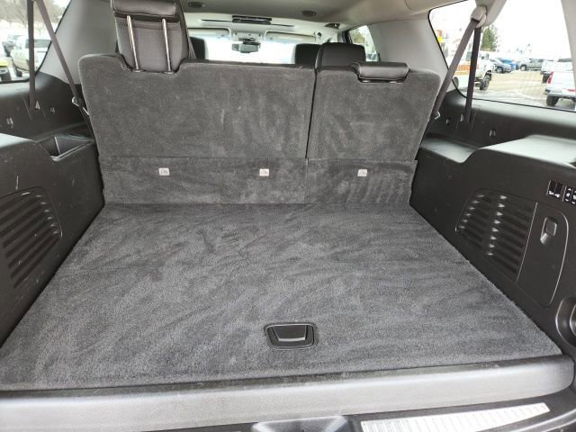 Certified 2018 Chevrolet Suburban Premier AWD/4WD image 37