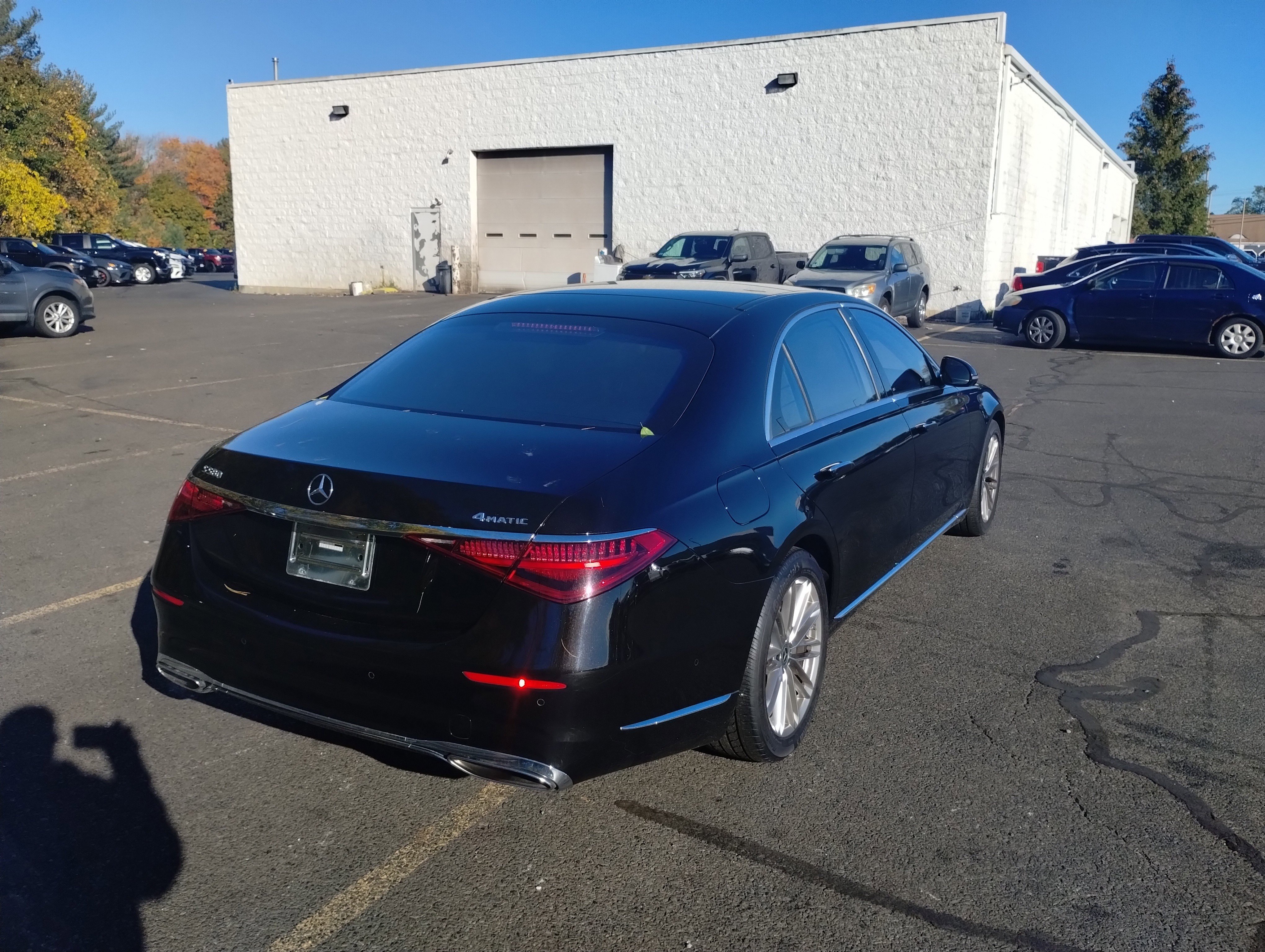 Used 2022 Mercedes-Benz S 580 4MATIC Sedan image 3