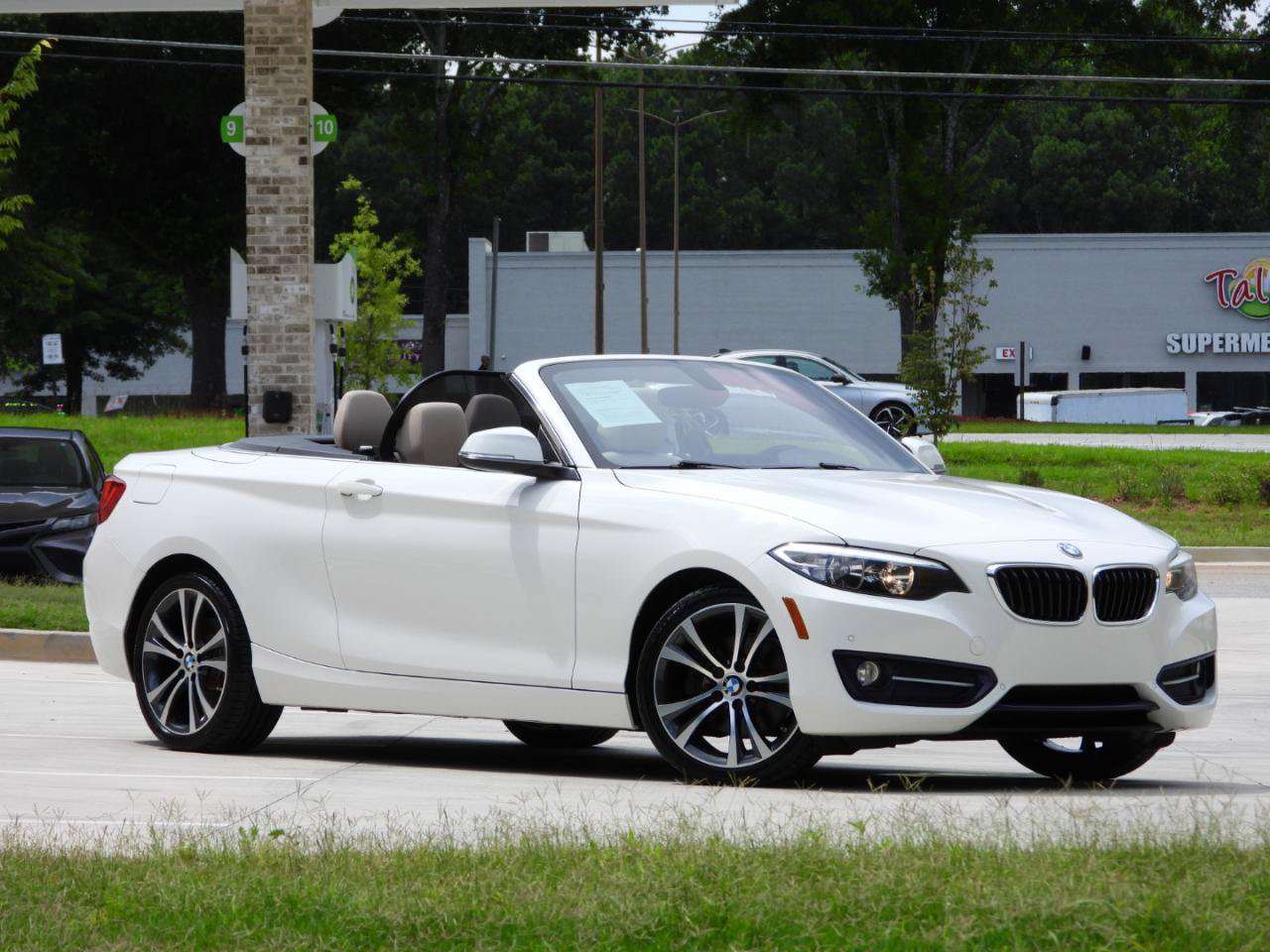 Used 2017 BMW 230i Convertible RWD image 13