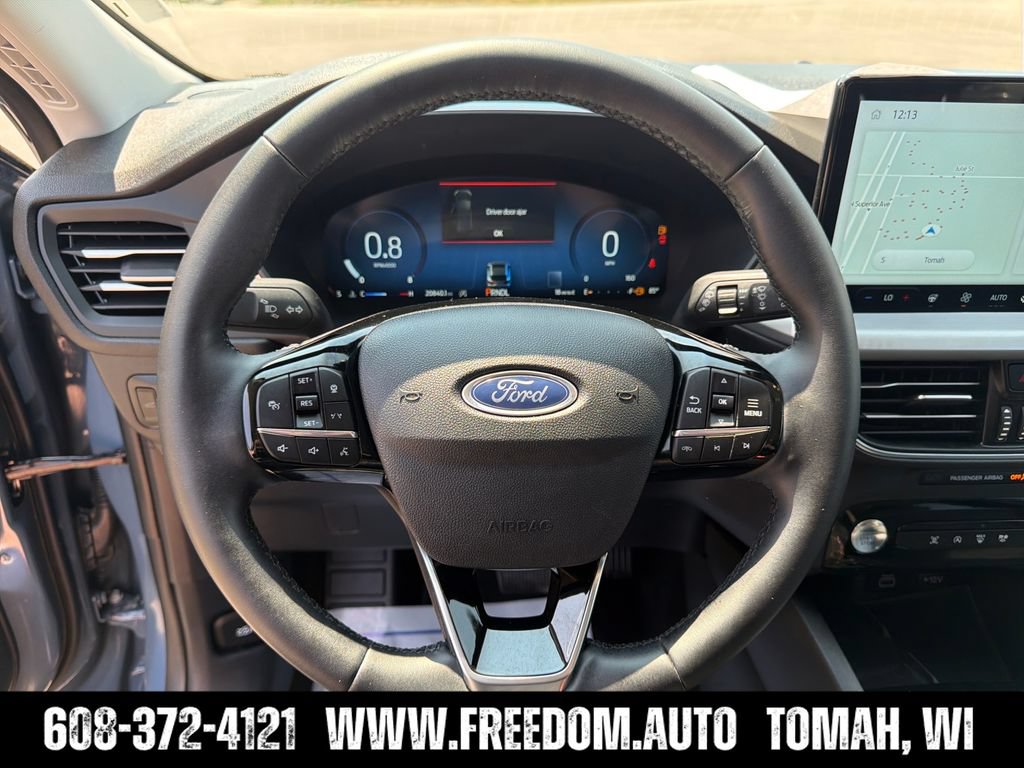 Used 2025 Ford Escape Platinum AWD/4WD image 14