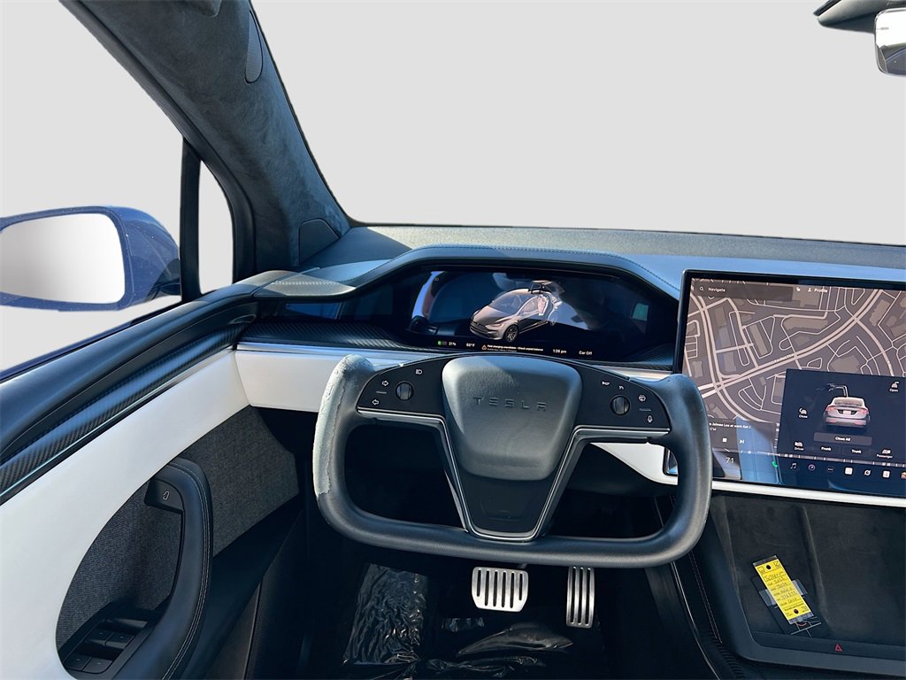 Used 2022 Tesla Model X Plaid image 21