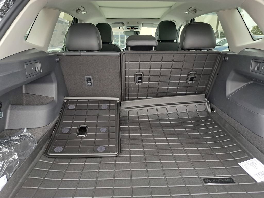 New 2026 Volkswagen Tiguan SE image 26