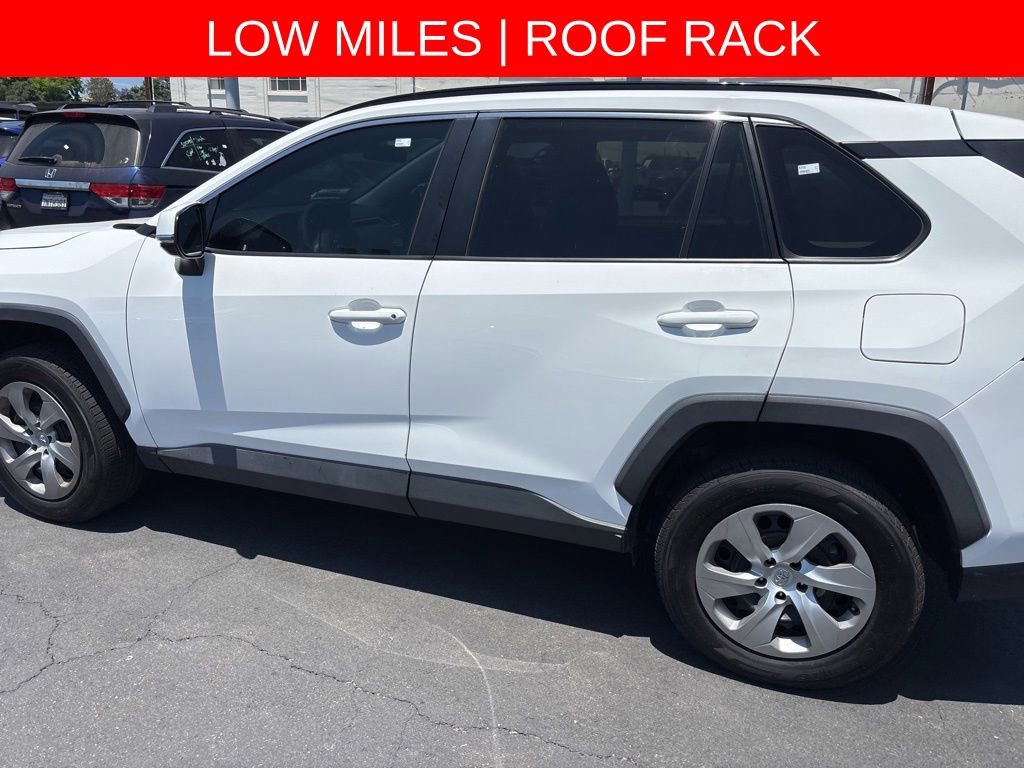 Used 2021 Toyota RAV4 LE FWD image 7