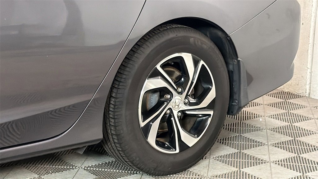 Used 2017 Honda Accord LX image 5
