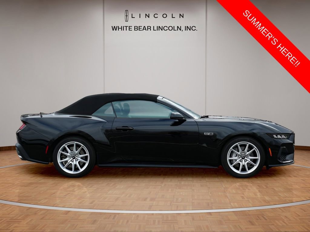 Used 2025 Ford Mustang GT Premium image 4