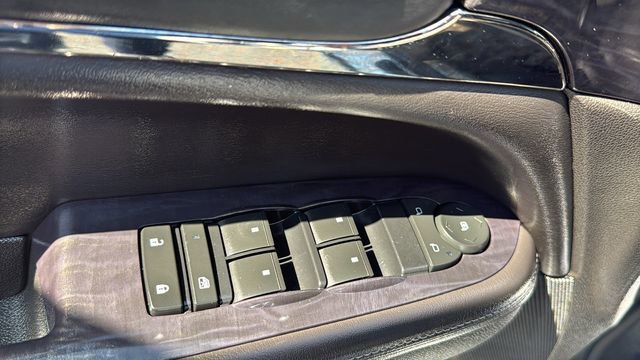 Used 2016 Buick Enclave Leather AWD/4WD image 12