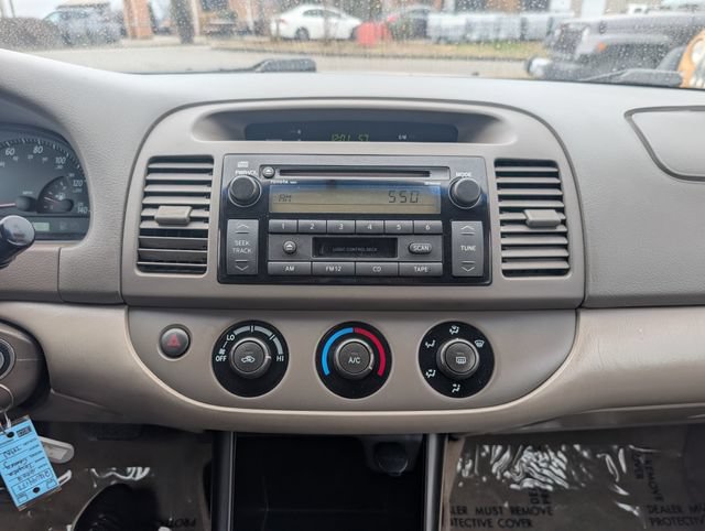 Used 2002 Toyota Camry FWD image 12
