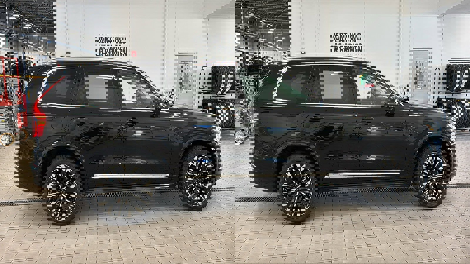 New 2026 Volvo XC90 T8 Ultra w/ Lounge Package image 4