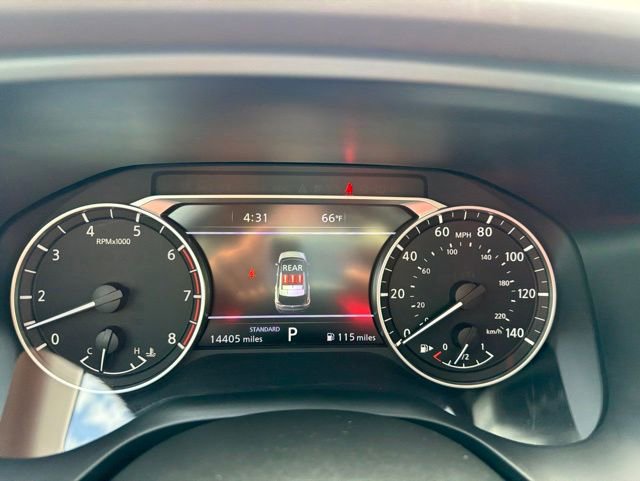 Used 2023 Nissan Rogue SL w/ SL Premium Package FWD image 13