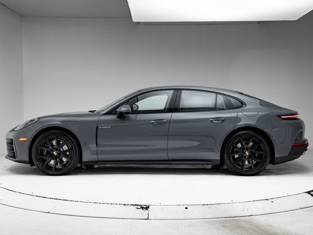 Certified 2025 Porsche Panamera 4 image 2