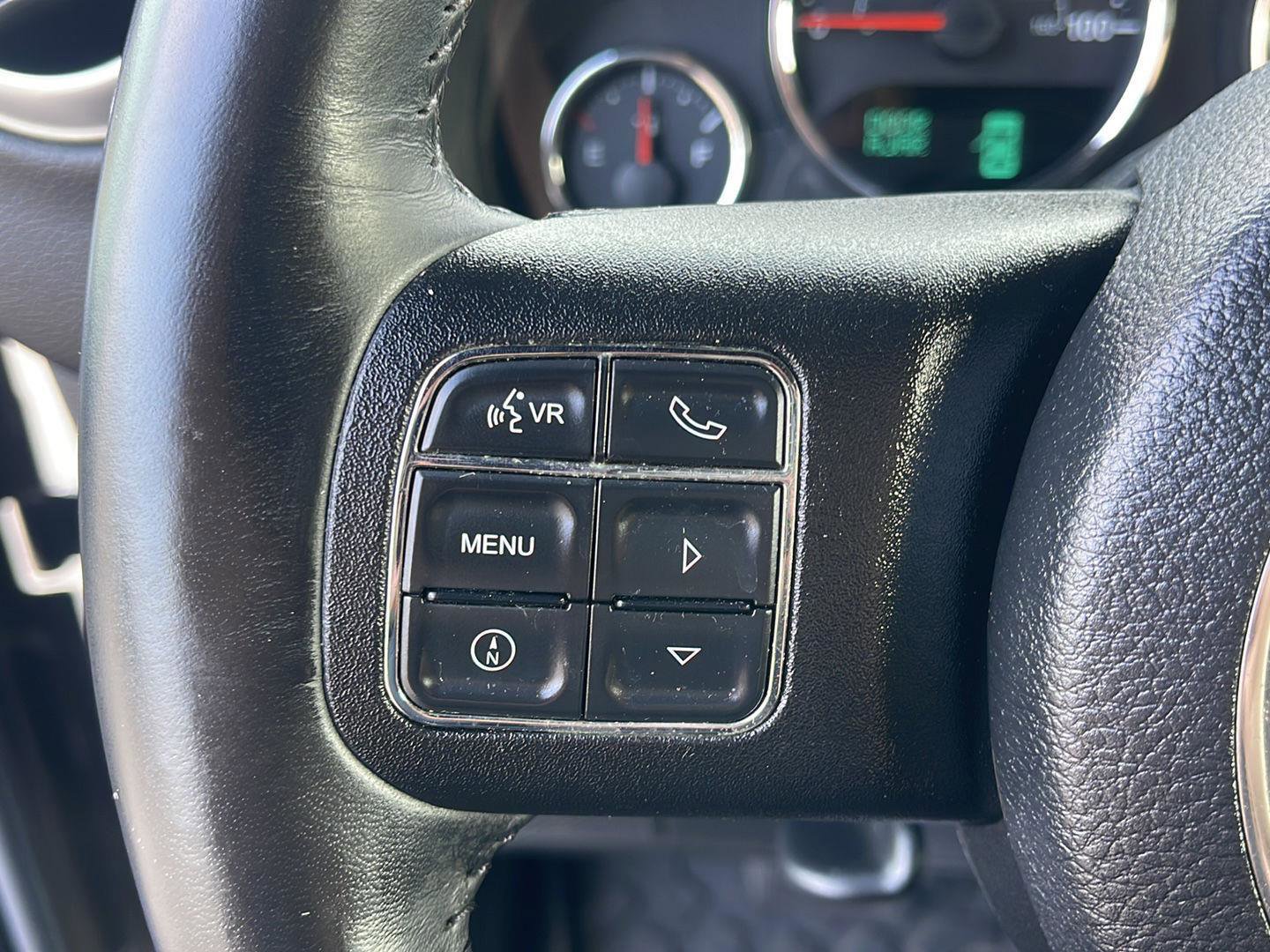 Used 2016 Jeep Wrangler Sahara w/ Connectivity Group image 15