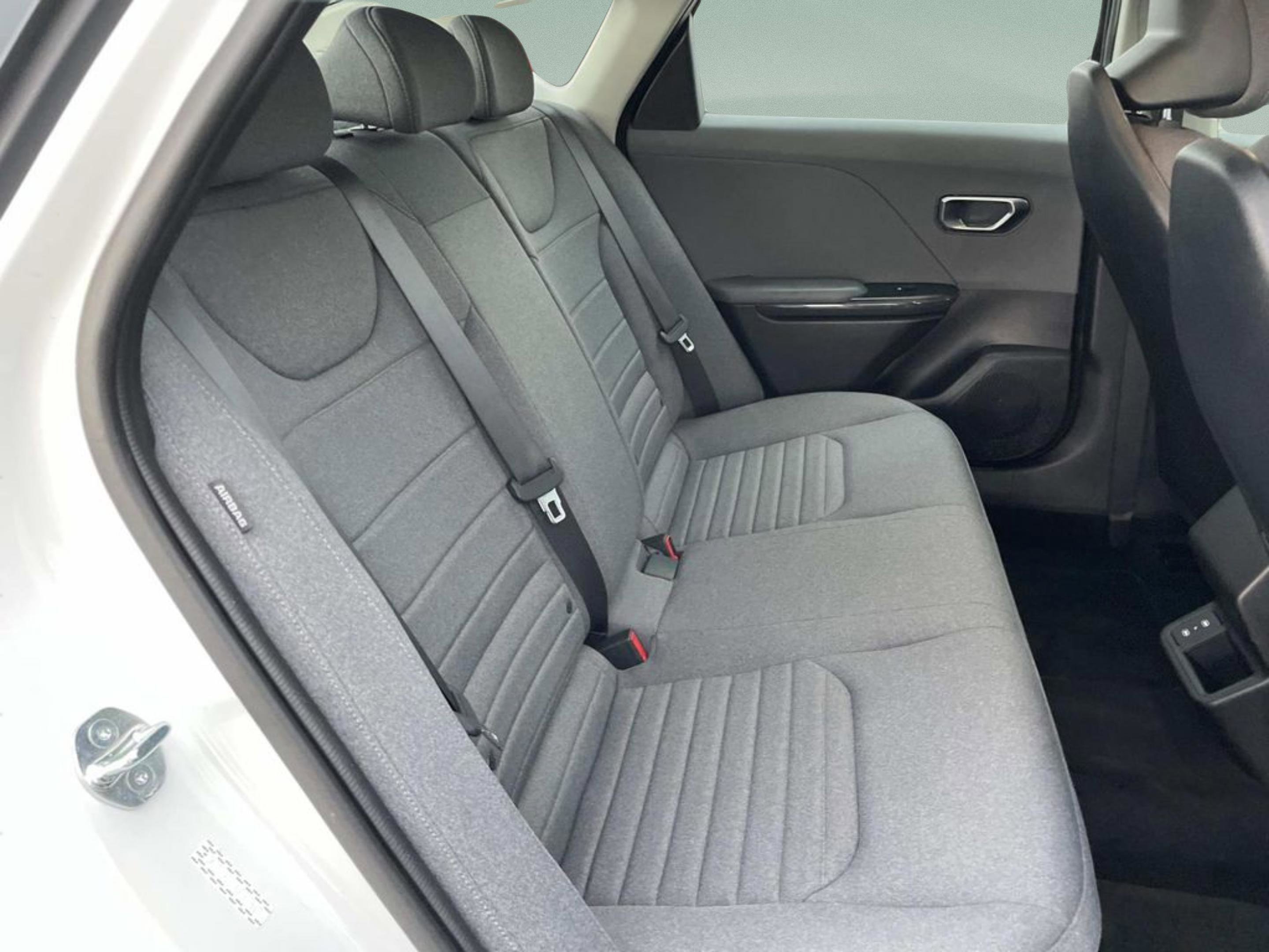 Used 2025 Kia K4 EX FWD image 23
