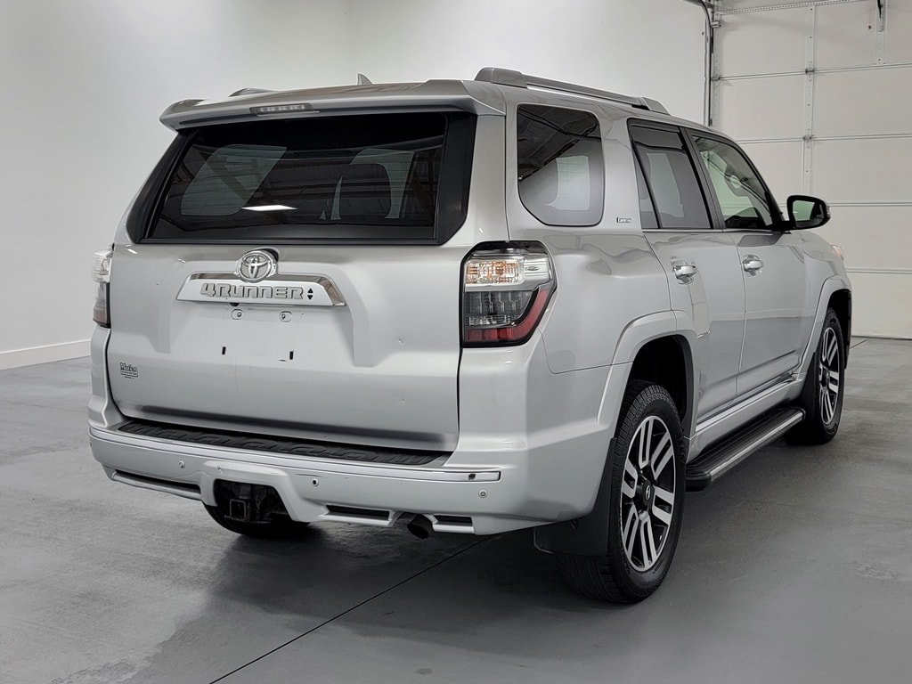 Used 2014 Toyota 4Runner Limited AWD/4WD image 8