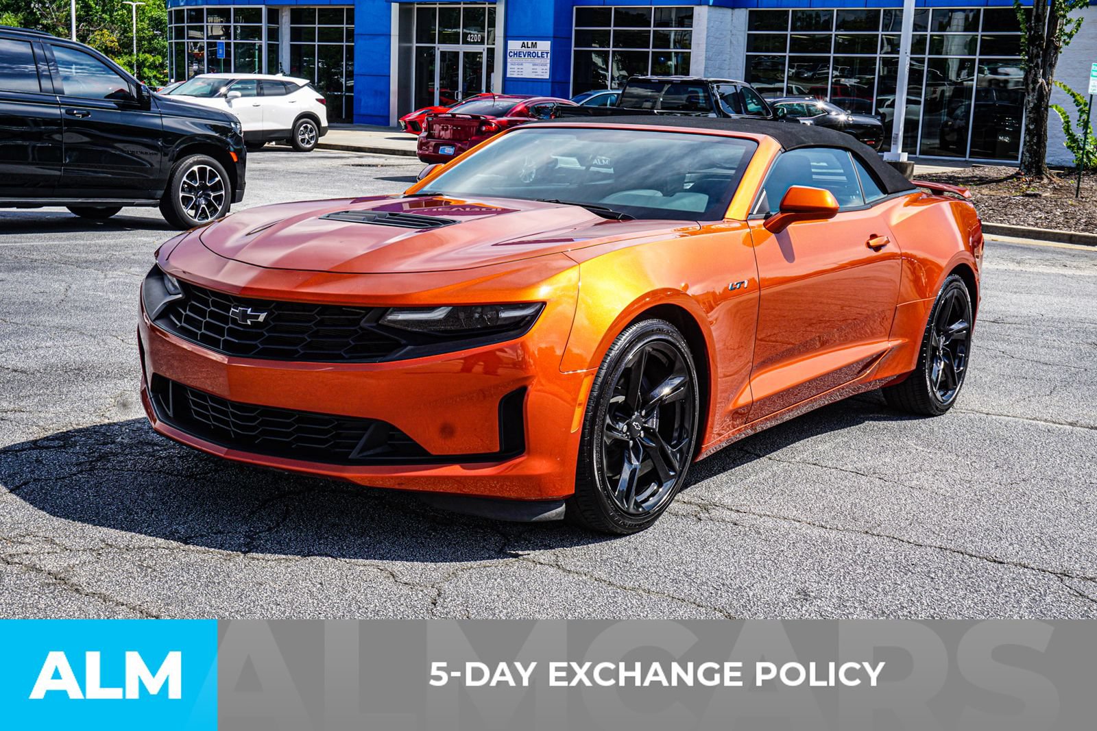 Used 2023 Chevrolet Camaro LT RWD image 4