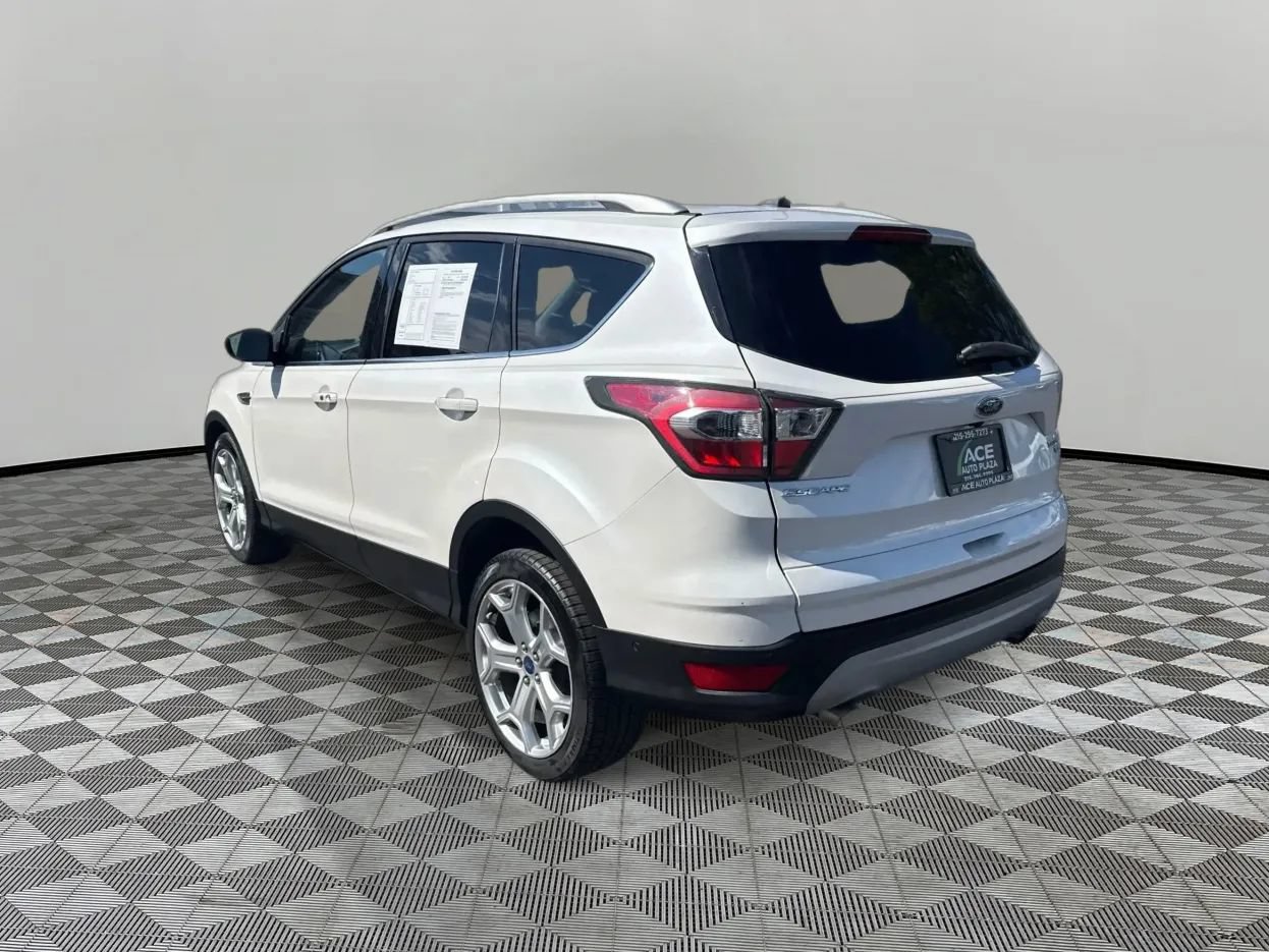 Used 2017 Ford Escape Titanium w/ Equipment Group 301A FWD image 7