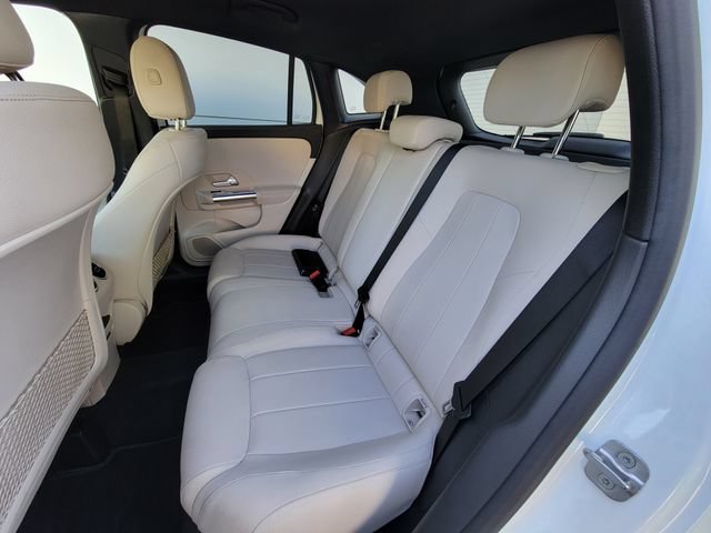 Used 2025 Mercedes-Benz GLA 250 4MATIC image 20