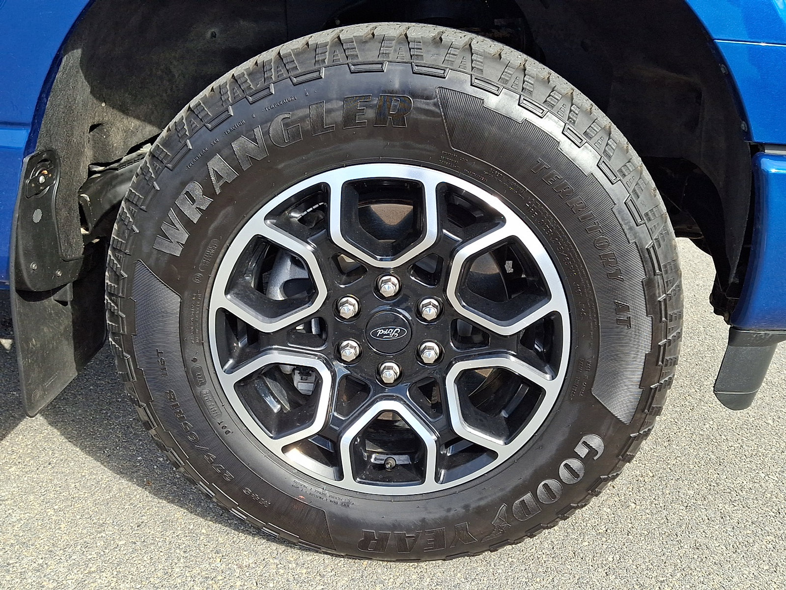 Certified 2022 Ford F150 XLT w/ Equipment Group 302A High image 8