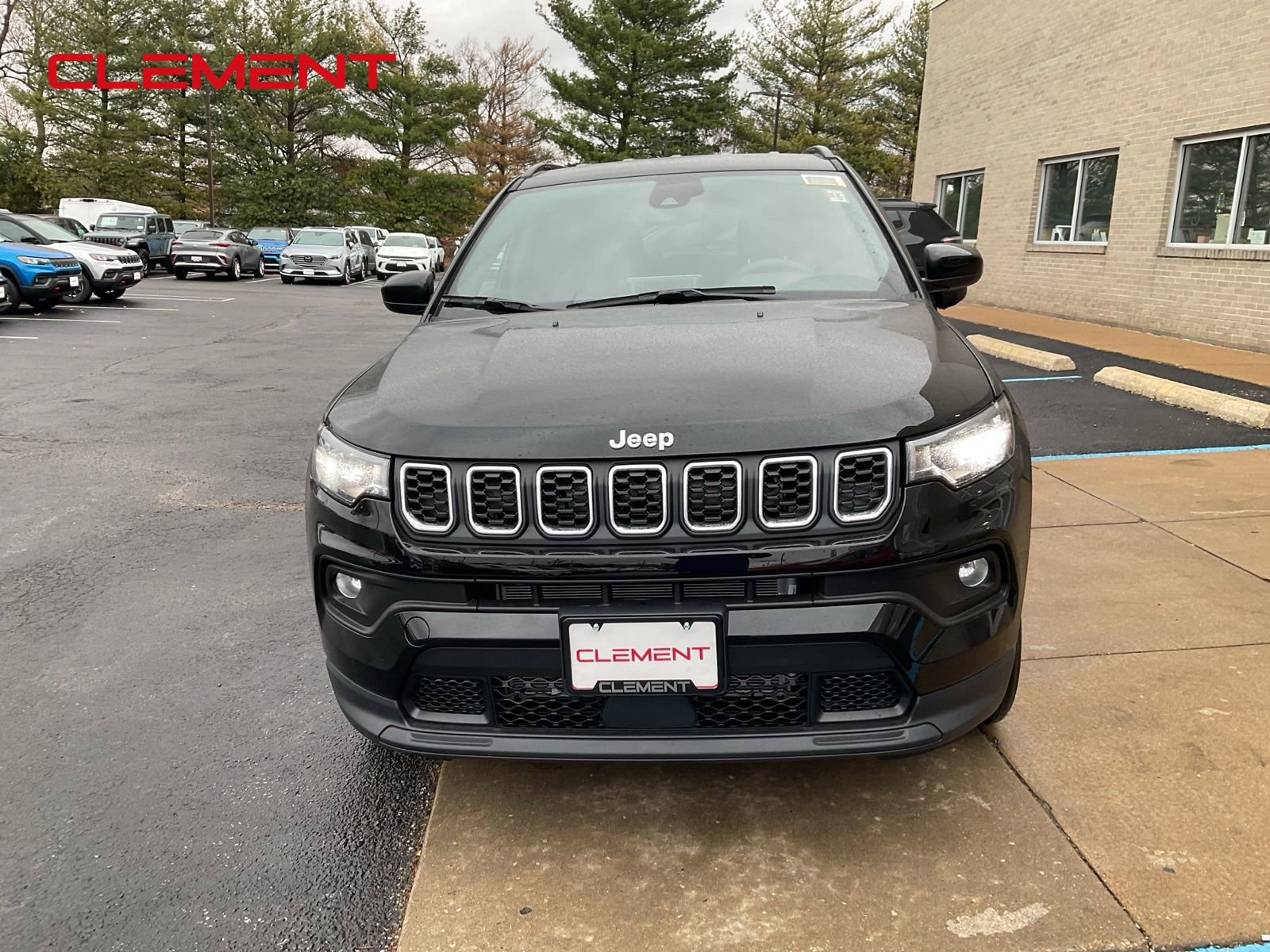 New 2026 Jeep Compass Latitude image 3