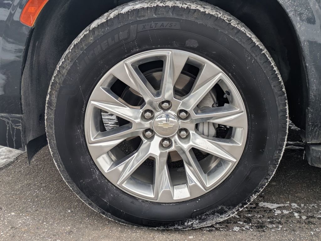 Used 2021 Chevrolet Tahoe Premier w/ Premium Package image 13