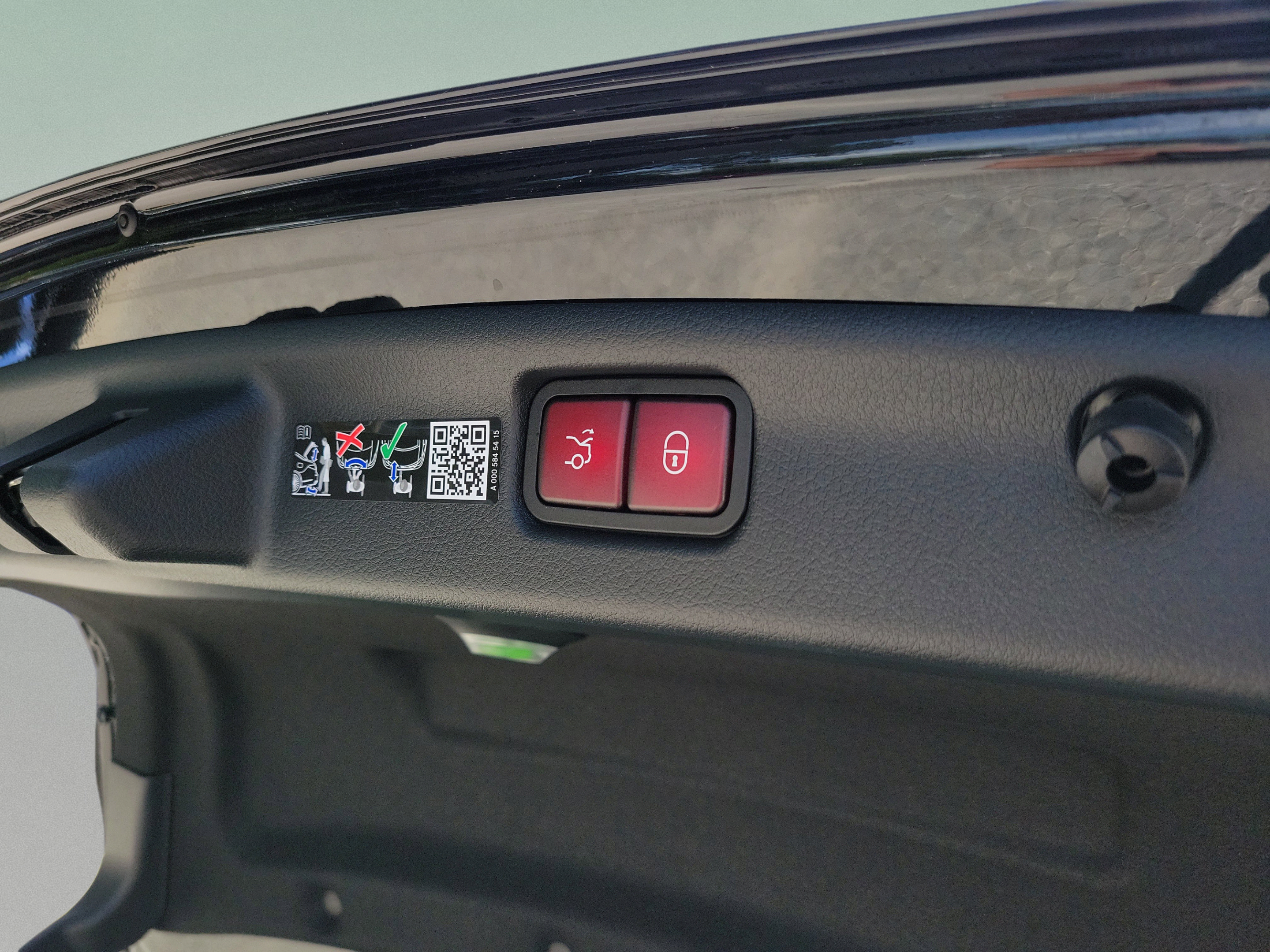Certified 2026 Mercedes-Benz C 300 Sedan image 6