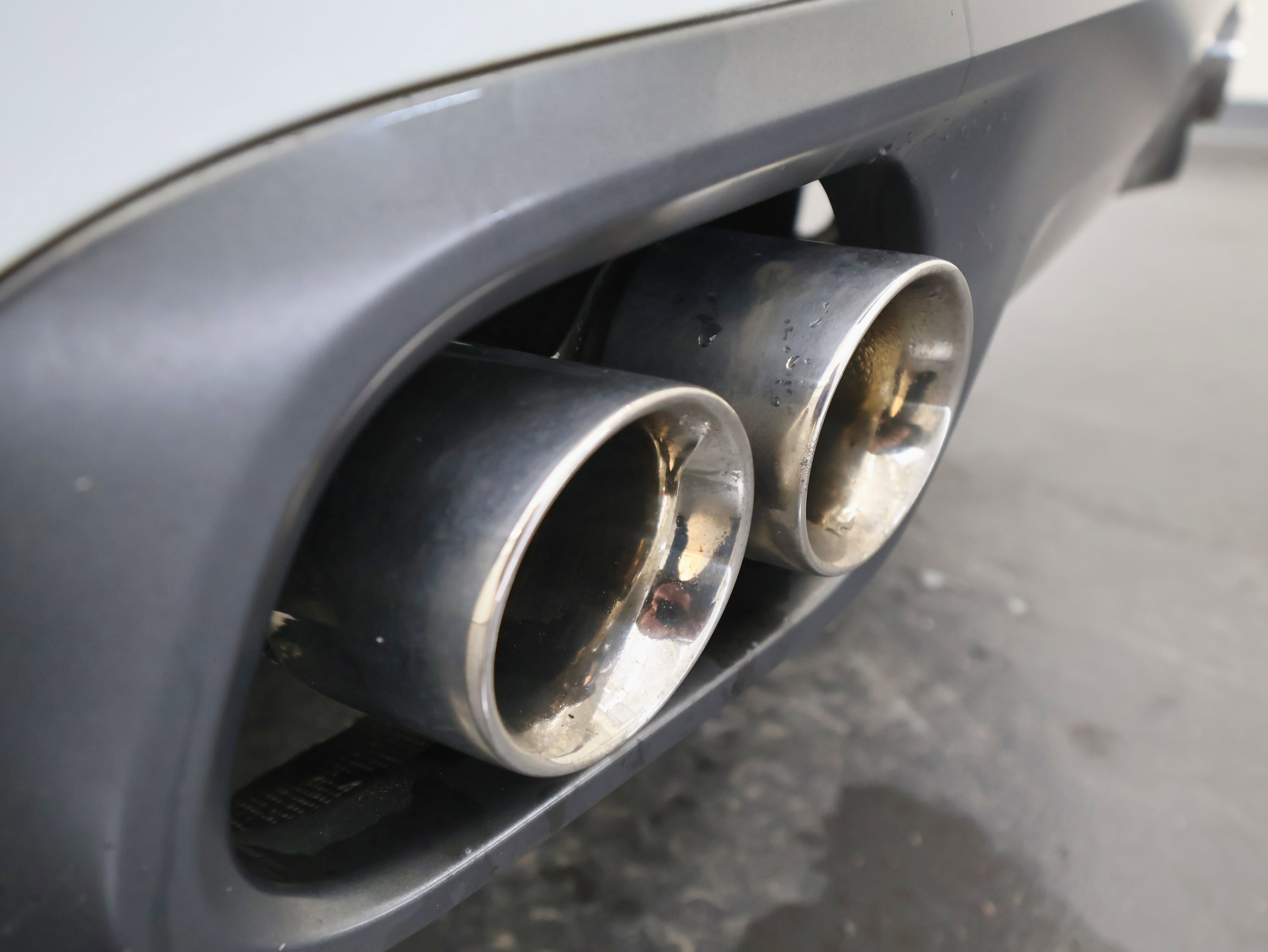 Used 2021 Jaguar F-PACE SVR image 50