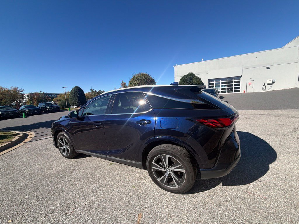 Used 2024 Lexus RX 350 Premium w/ Kick Sensor & Tow Package AWD/4WD image 12