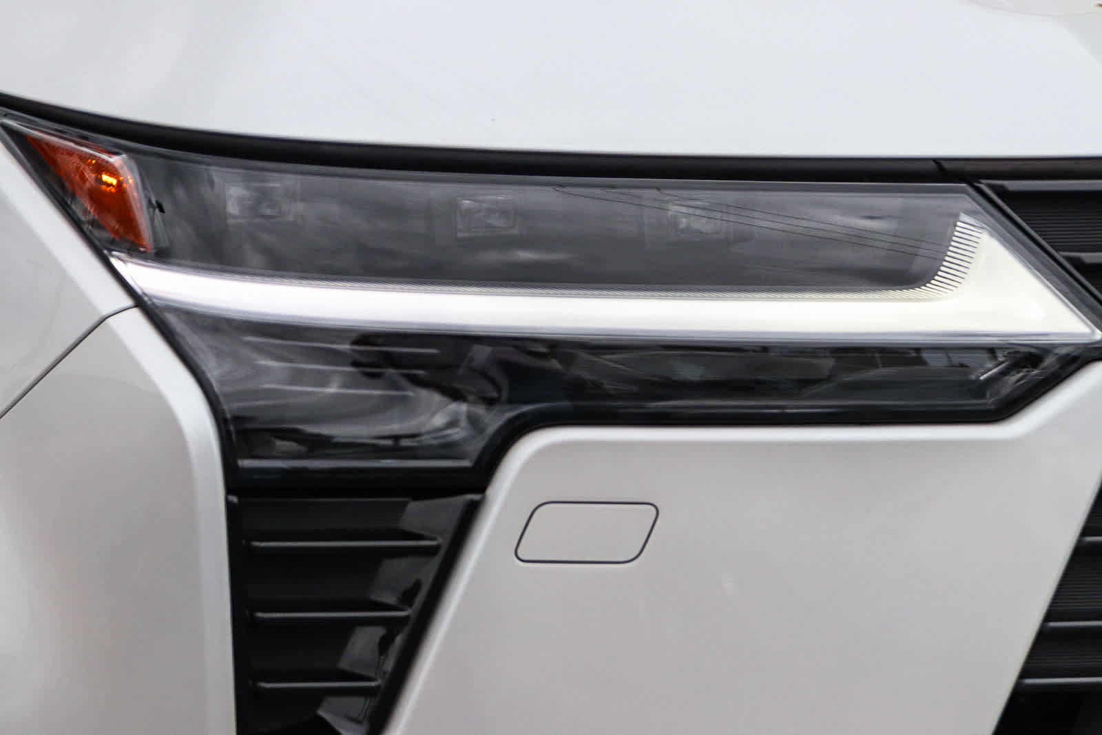 Used 2025 Lexus GX 550 w/ Cold Area Package AWD/4WD image 4