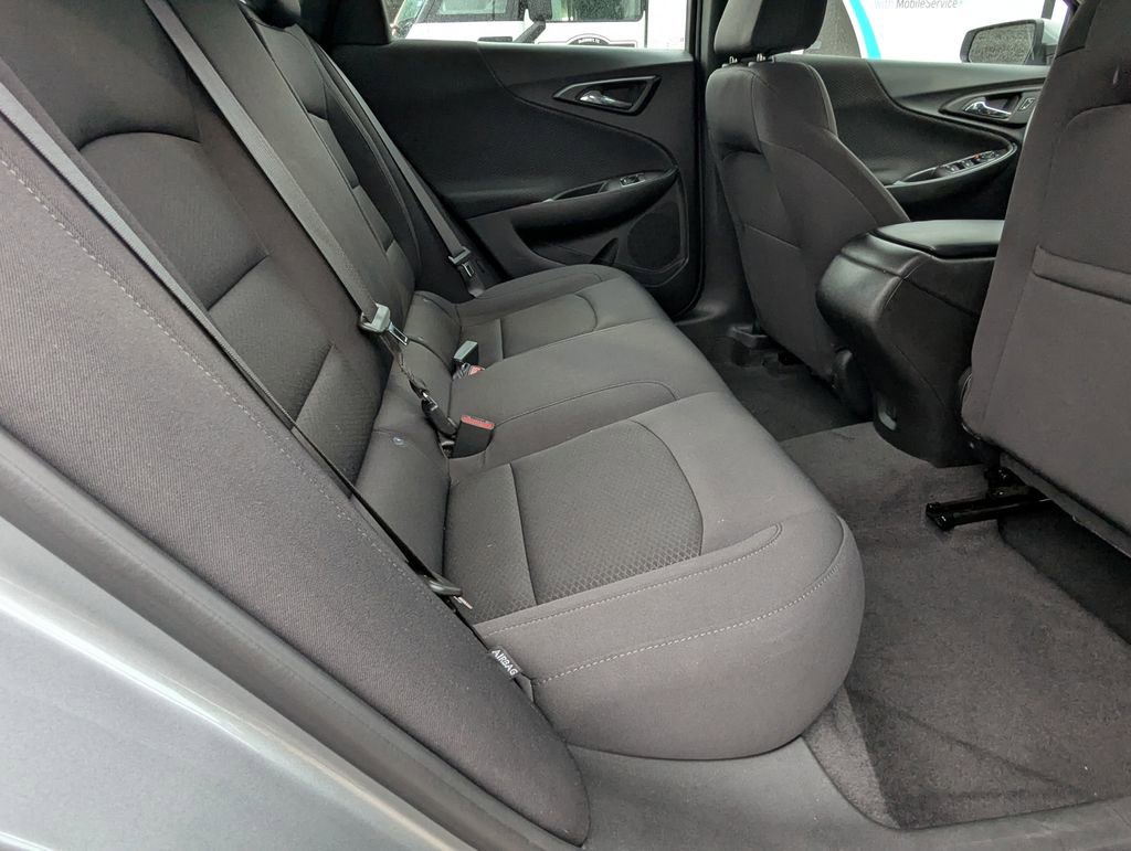 Used 2023 Chevrolet Malibu RS FWD image 17