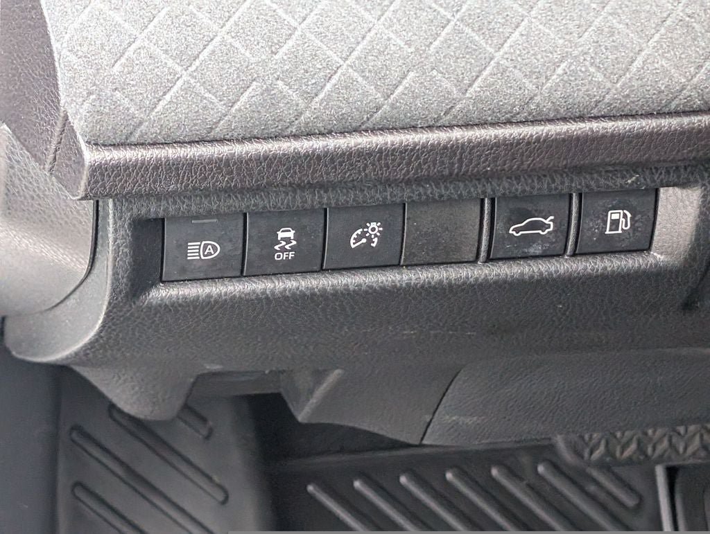 Certified 2025 Toyota Camry XLE AWD/4WD image 12
