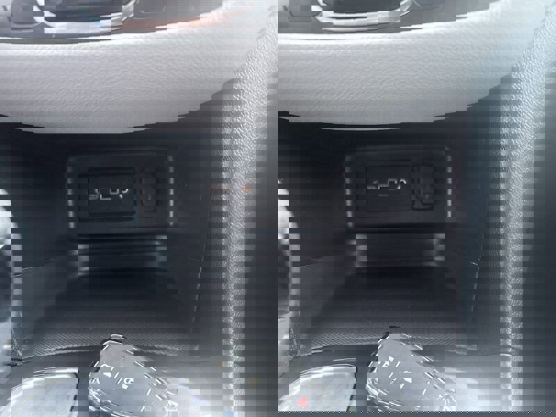 Used 2023 Chevrolet Equinox LS image 32