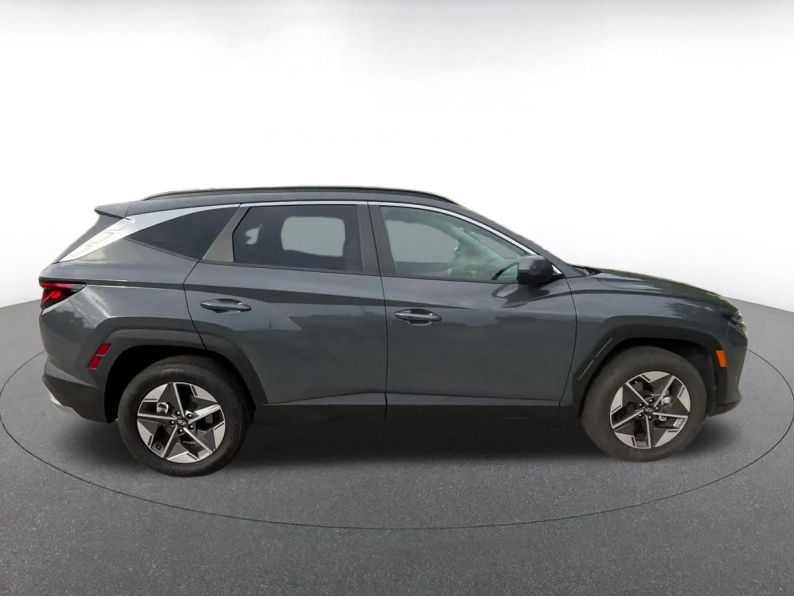Used 2026 Hyundai Tucson SEL Plus AWD/4WD image 13
