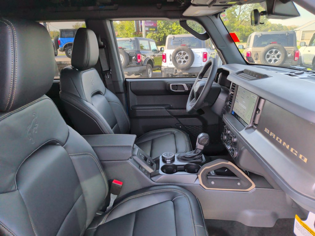 New 2026 Ford Bronco Badlands AWD/4WD image 9