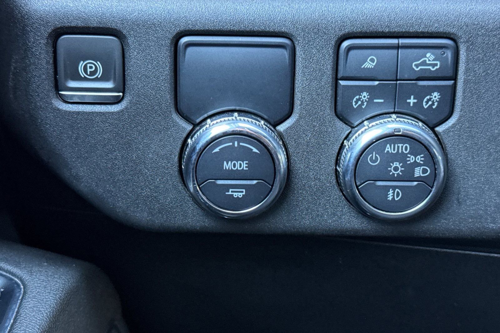 Used 2024 GMC Sierra 1500 SLT image 29