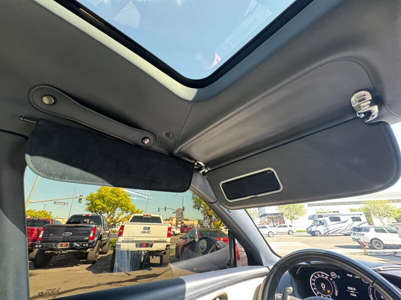 Used 2022 Aston Martin DBX AWD/4WD image 74