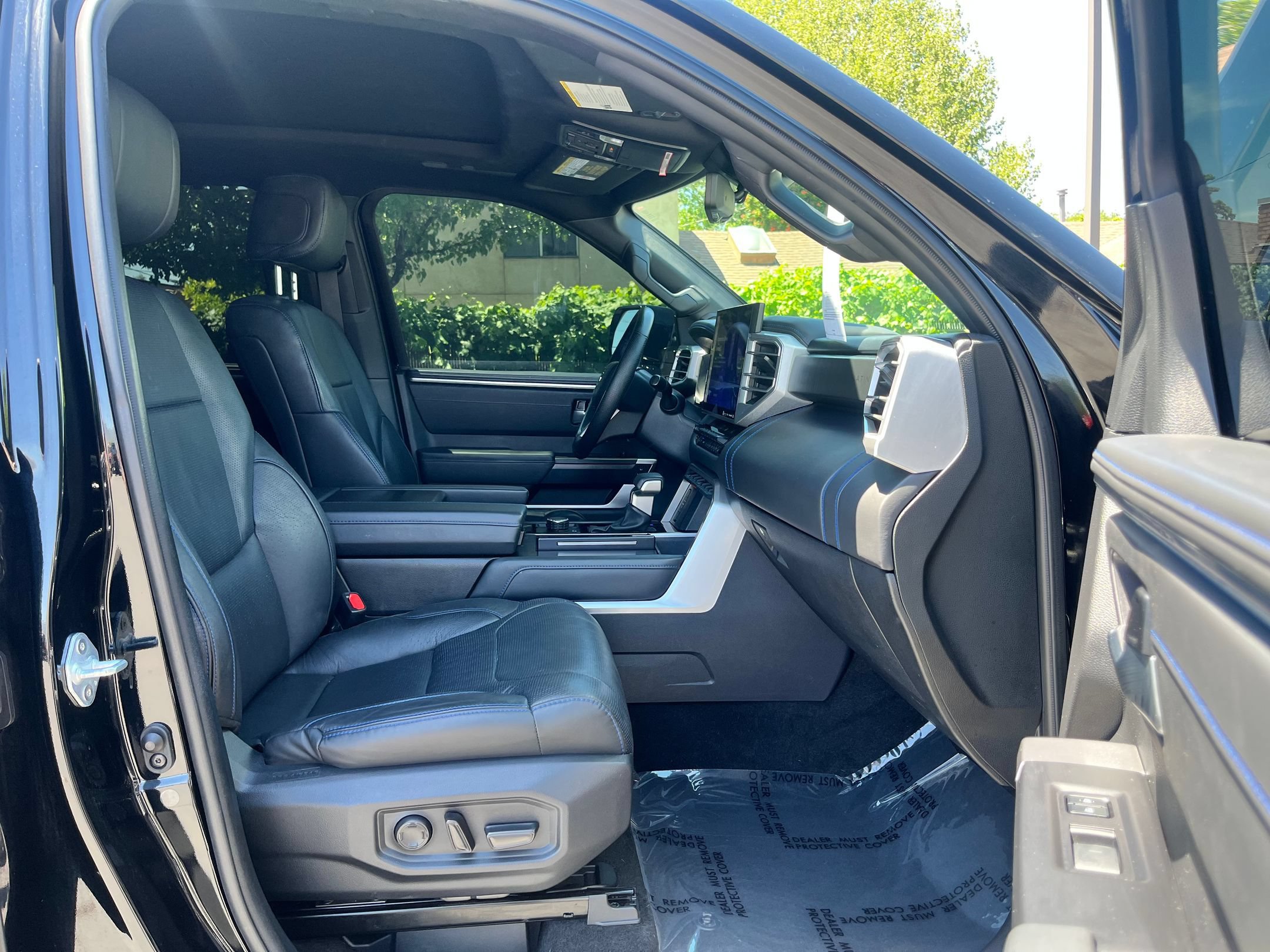 Used 2023 Toyota Tundra Platinum AWD/4WD image 31