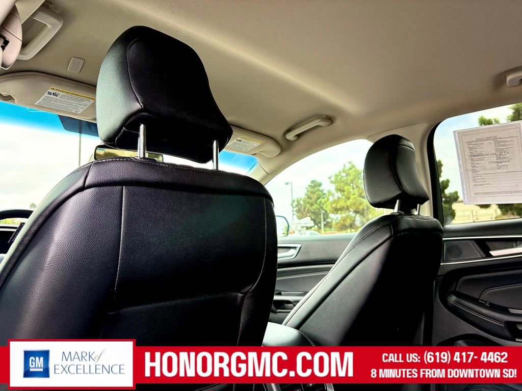 Used 2024 Ford Edge Titanium AWD/4WD image 17