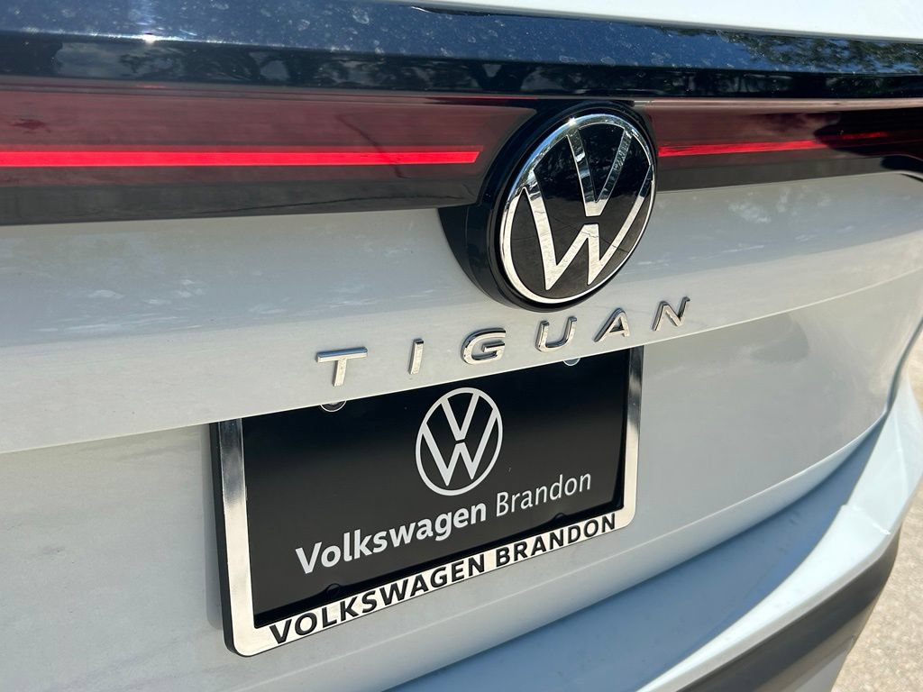 New 2026 Volkswagen Tiguan S FWD image 30