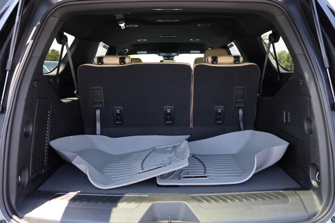 Used 2024 Chevrolet Suburban LS w/ Driver Alert Package RWD image 15