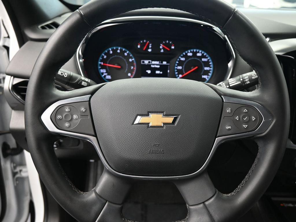 Used 2023 Chevrolet Traverse LT image 15