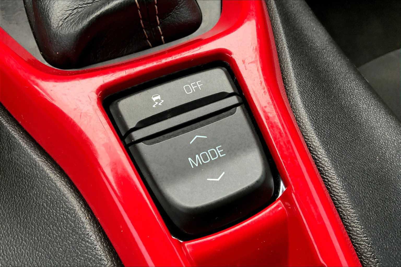 Used 2022 Chevrolet Camaro LT w/ Redline Edition RWD image 32