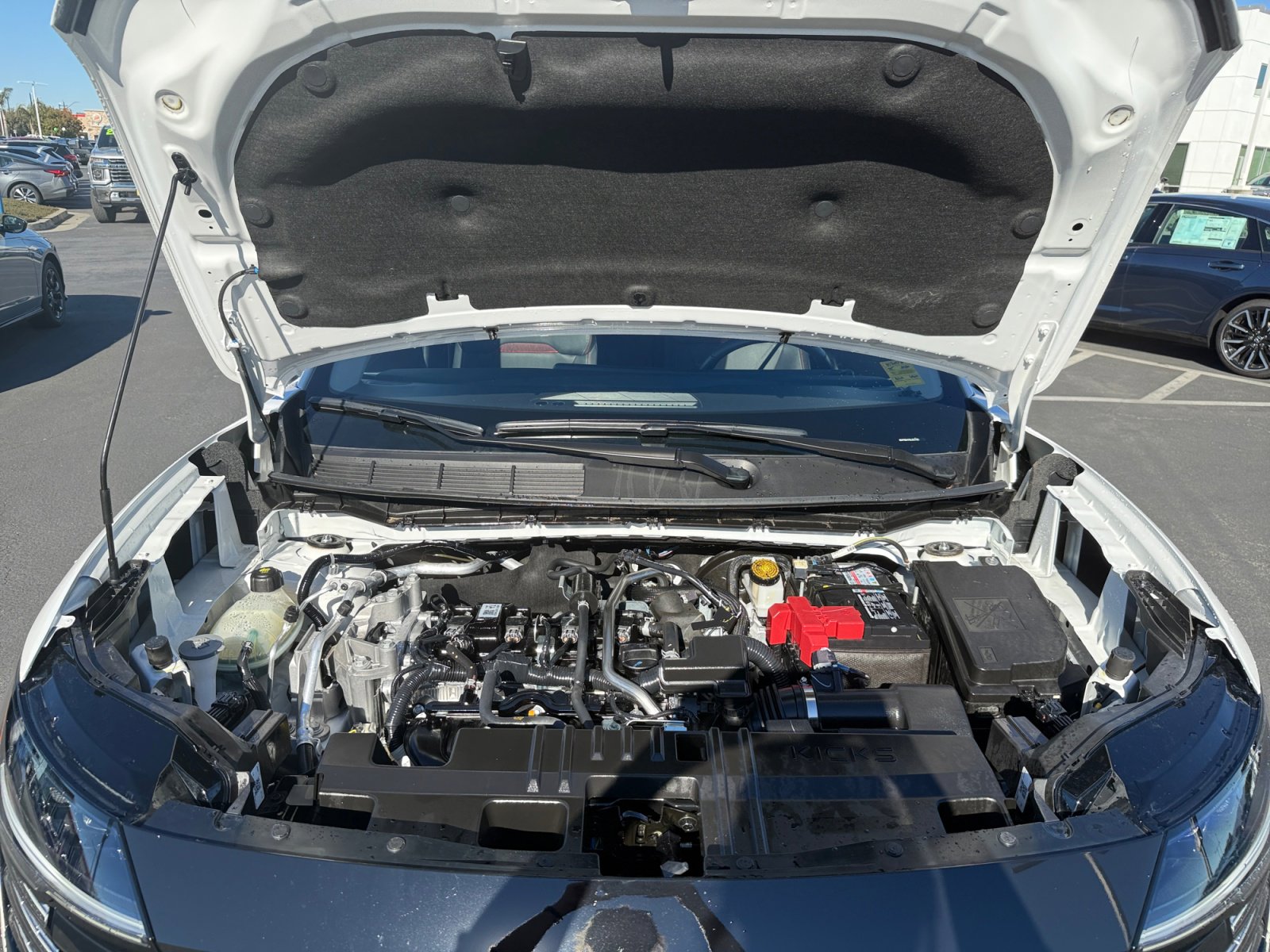 Used 2025 Nissan Kicks SR image 20