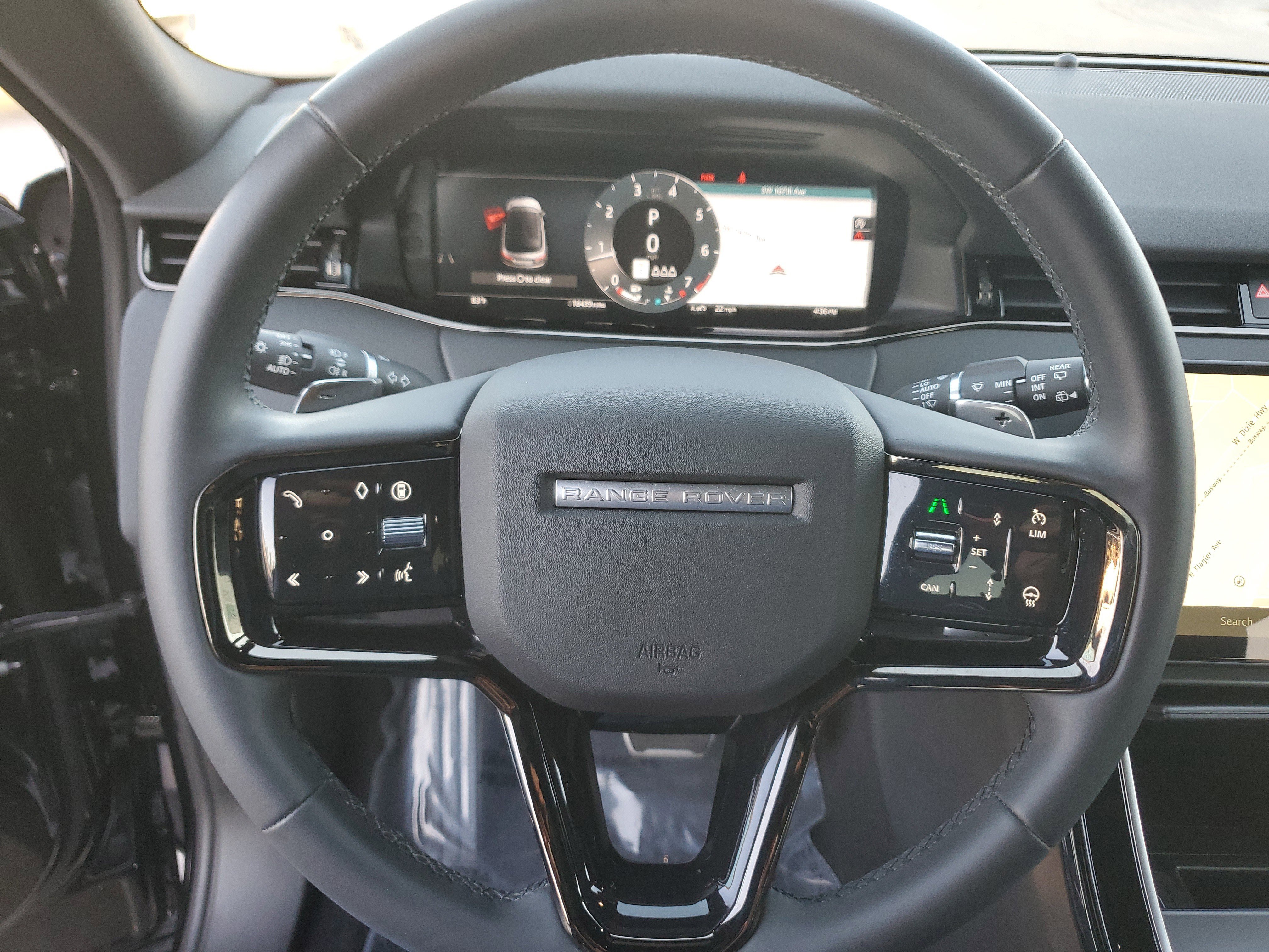 Used 2024 Land Rover Range Rover Evoque Dynamic SE image 21