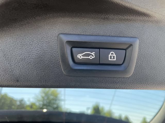 Used 2023 BMW X5 xDrive45e w/ Executive Package AWD/4WD image 10