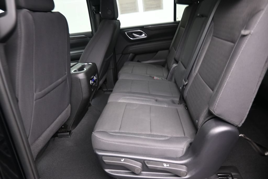 Used 2024 Chevrolet Suburban LS RWD image 14