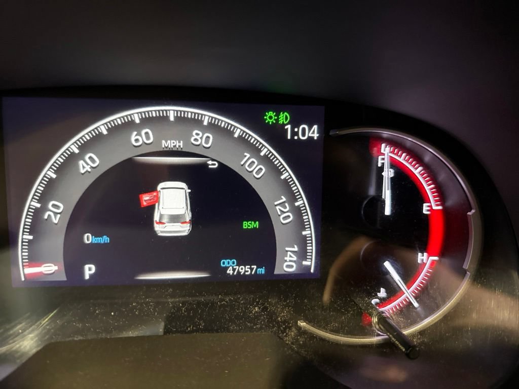 Used 2021 Toyota RAV4 Limited AWD/4WD image 3