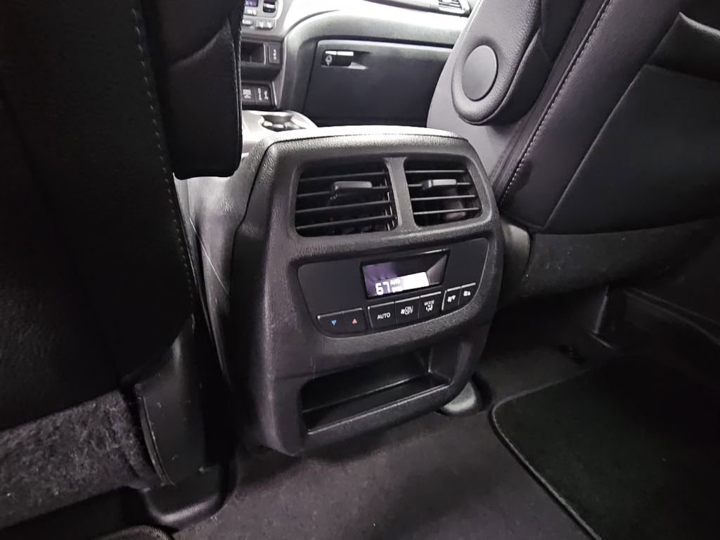Used 2017 Honda Pilot EX-L image 31