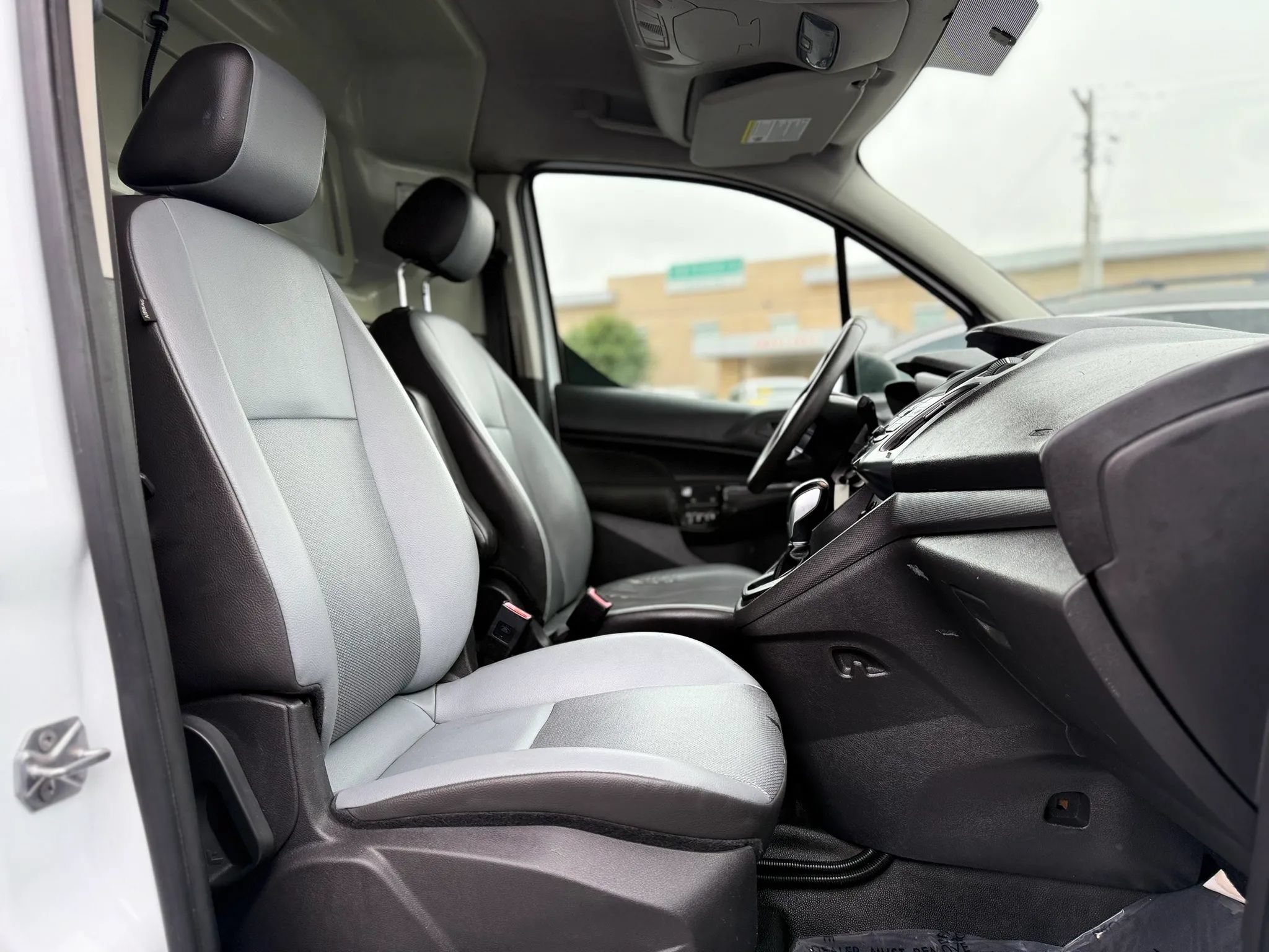 Used 2015 Ford Transit Connect XL FWD image 19