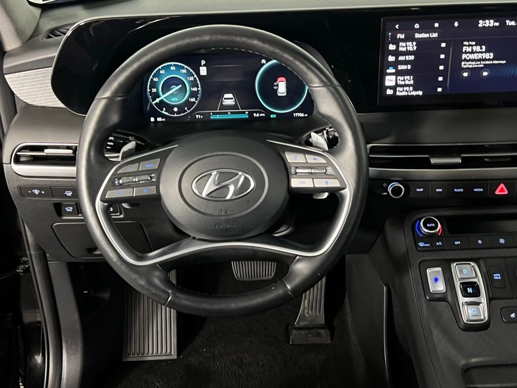 Used 2023 Hyundai Palisade Limited w/ Winter Package image 14